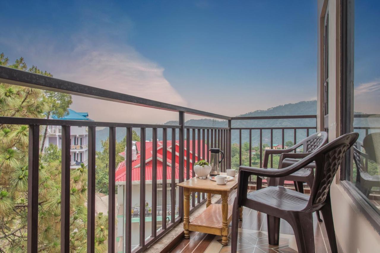 Valley View Apartments Kasauli Luaran gambar