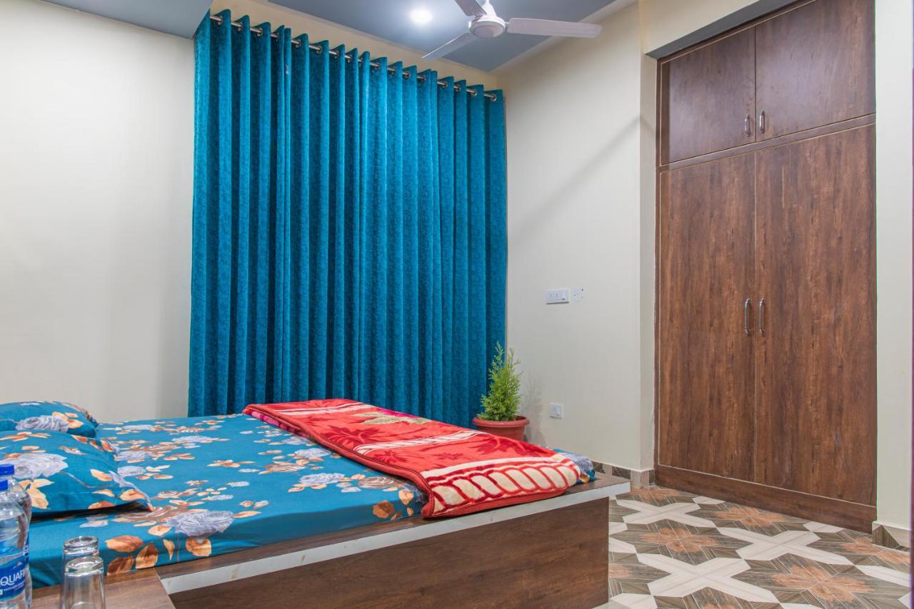 Valley View Apartments Kasauli Luaran gambar