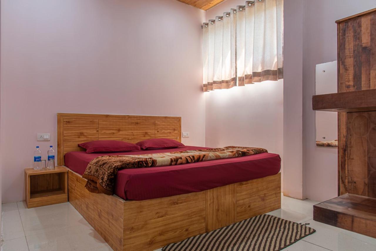 Valley View Apartments Kasauli Luaran gambar