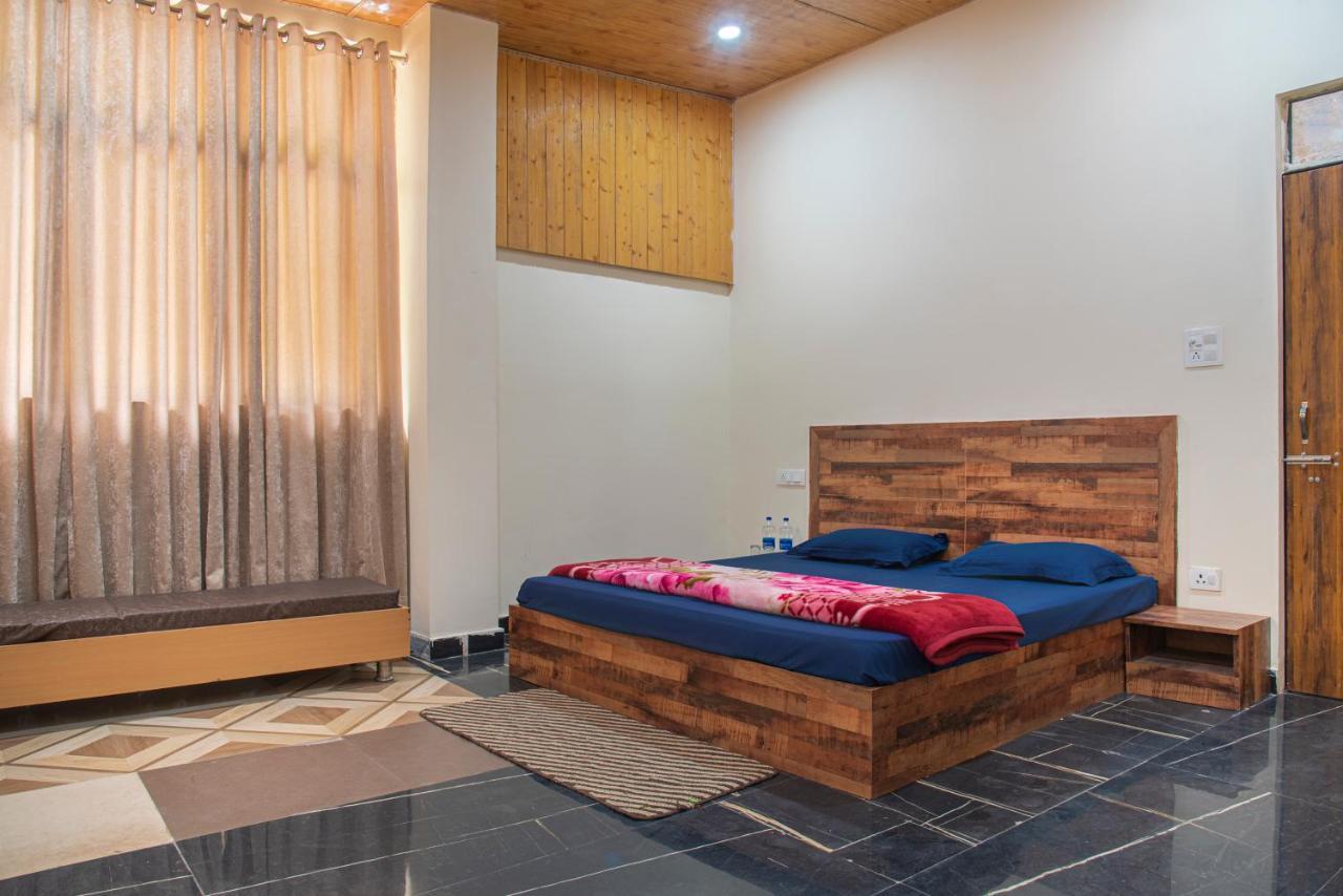 Valley View Apartments Kasauli Luaran gambar