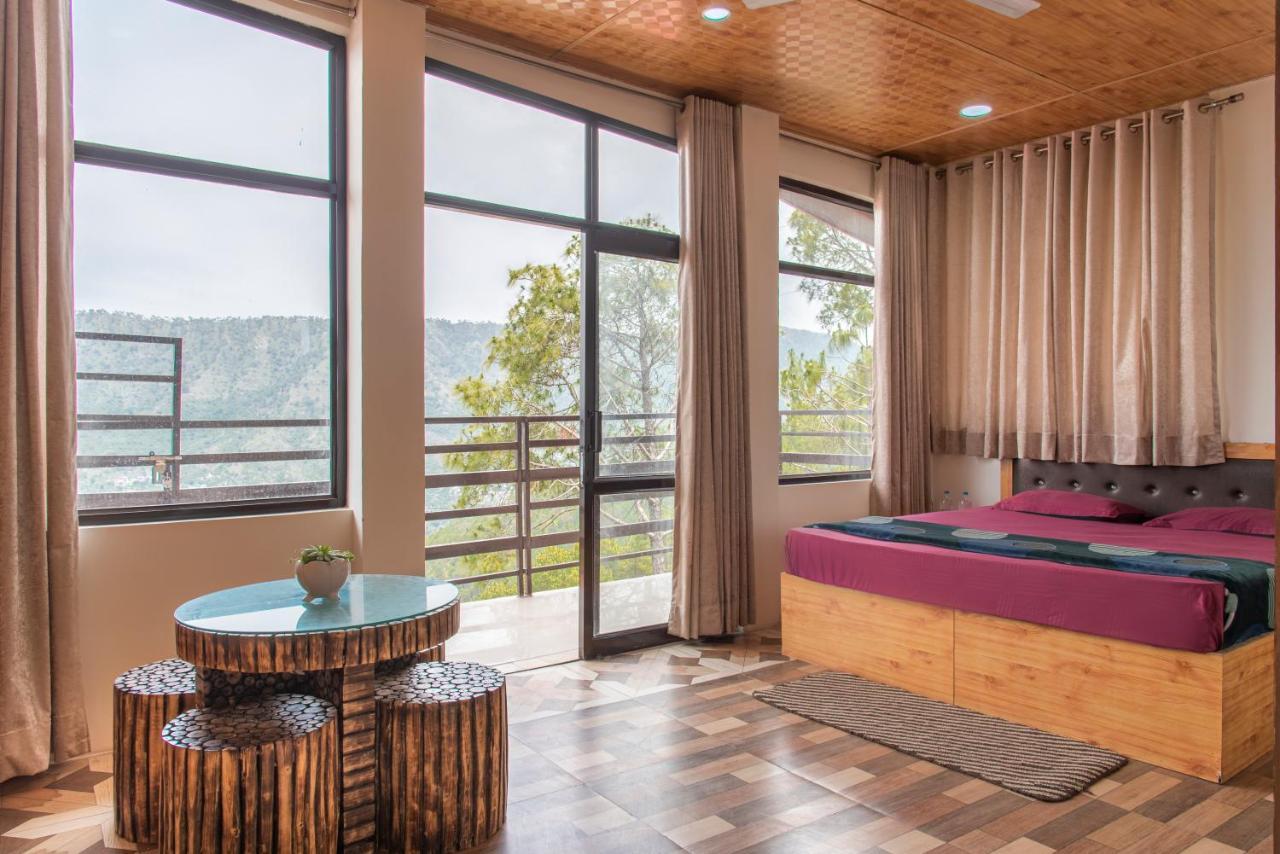 Valley View Apartments Kasauli Luaran gambar