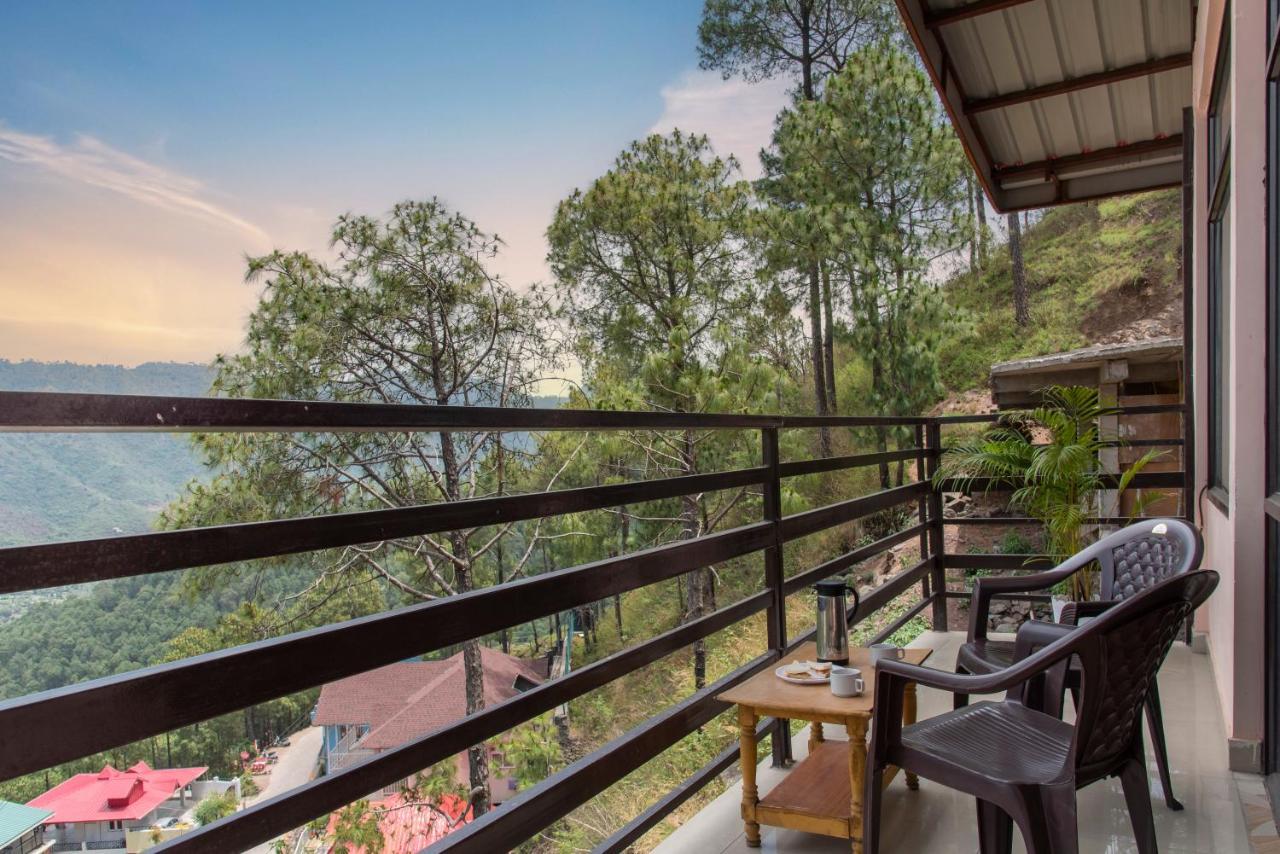 Valley View Apartments Kasauli Luaran gambar