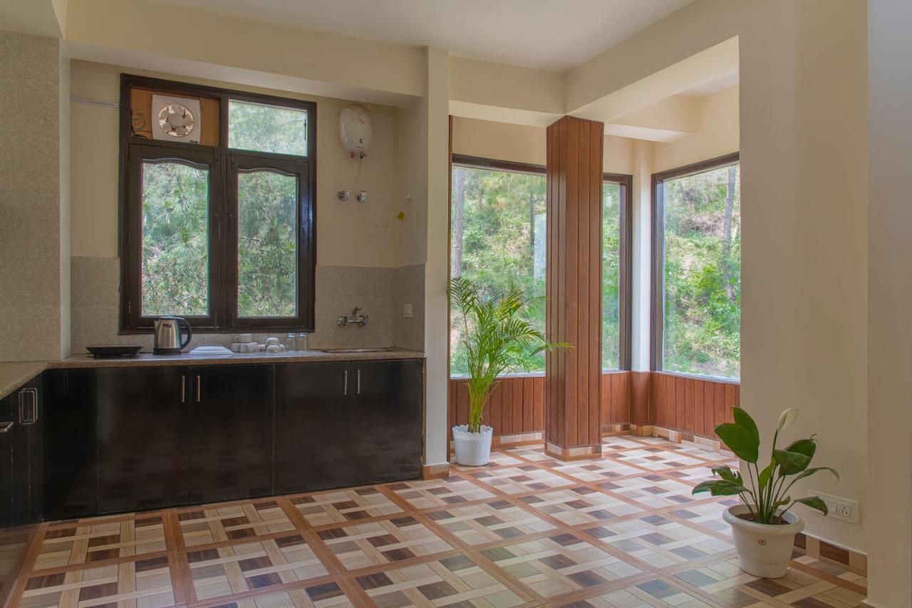 Valley View Apartments Kasauli Luaran gambar